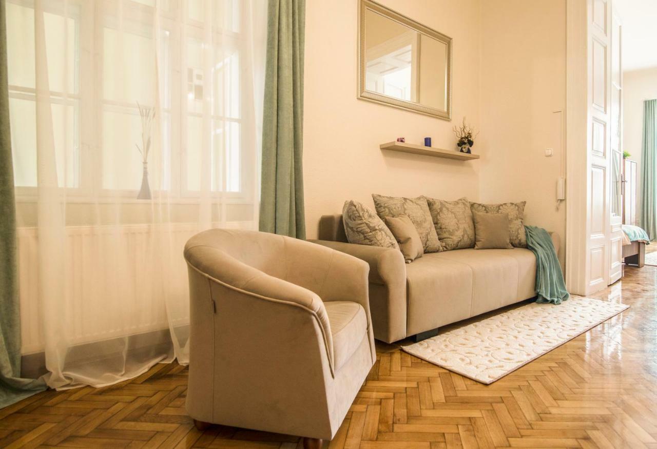 Suzy Apartman Eger Zewnętrze zdjęcie