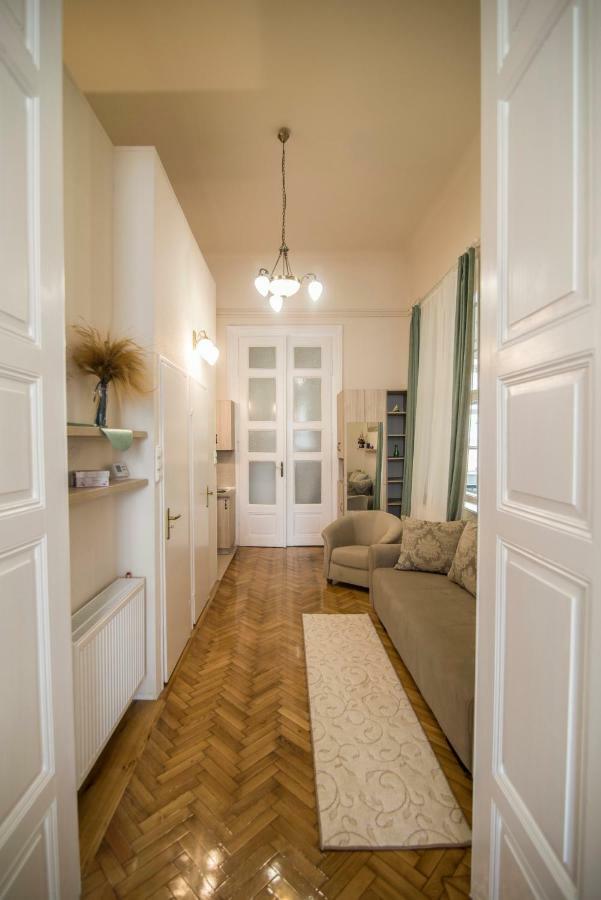 Suzy Apartman Eger Zewnętrze zdjęcie