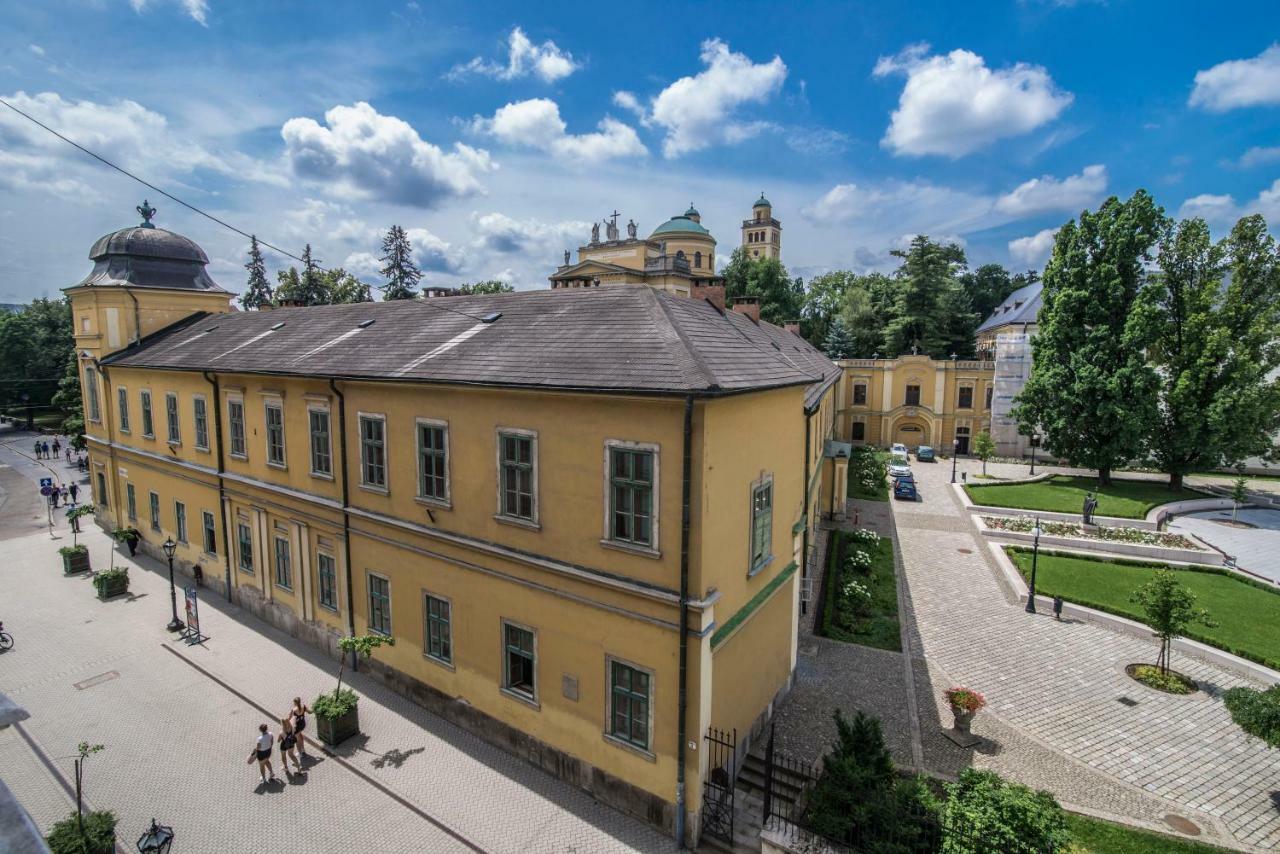 Suzy Apartman Eger Zewnętrze zdjęcie