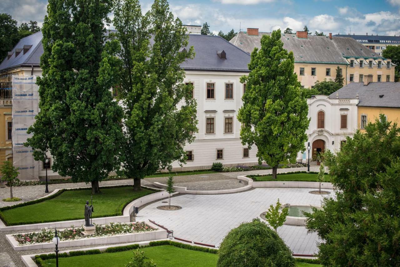 Suzy Apartman Eger Zewnętrze zdjęcie